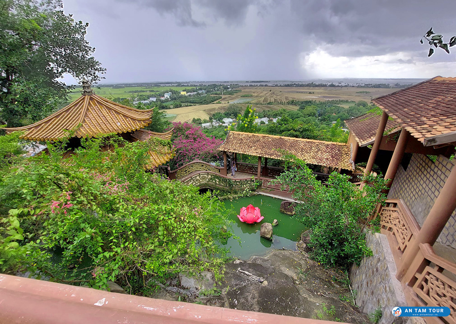 Chùa Hang Châu Đốc