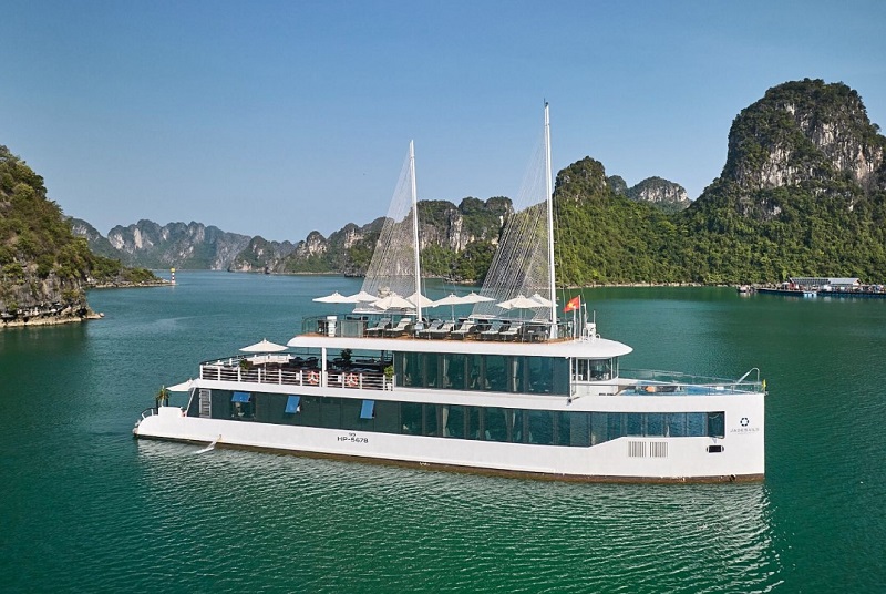 8 du thuyền 5 sao sang trọng nhất tại vịnh Lan Hạ năm 2025