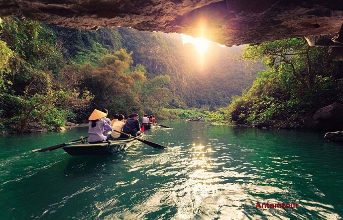 Vẻ đẹp hang động Tràng An Ninh Bình