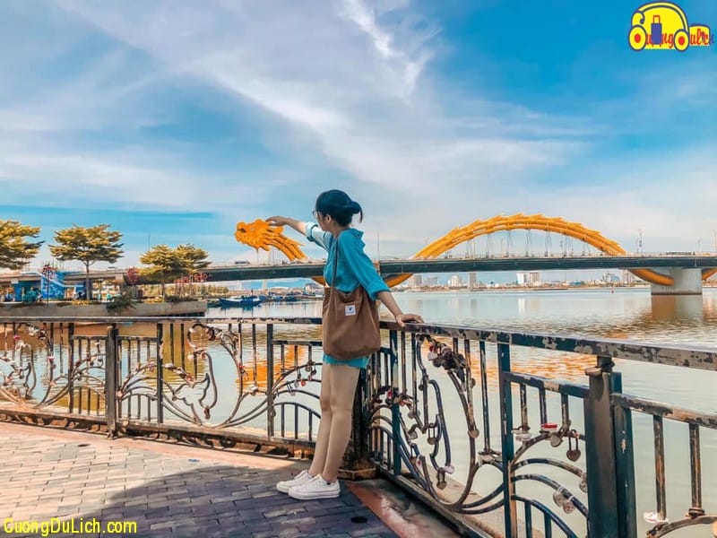 Lịch trình du lịch Đà Nẵng trong 3 ngày 2 đêm bằng máy bay với giá thực tế.